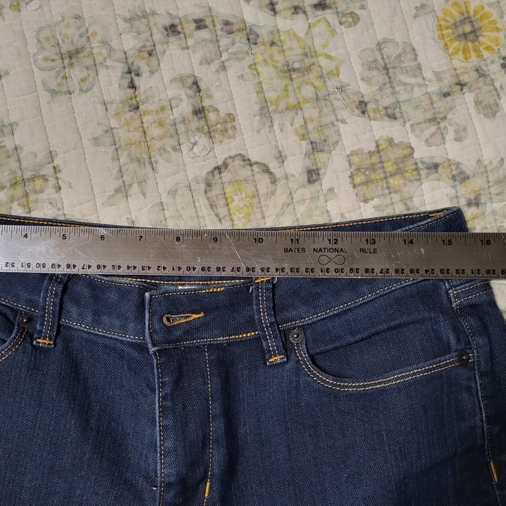 Ann Taylor Loft skinny curvy jeans 8